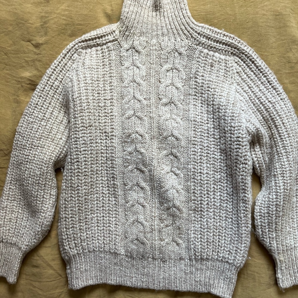 Vintage Gray Cable Knit Turtleneck Sweater